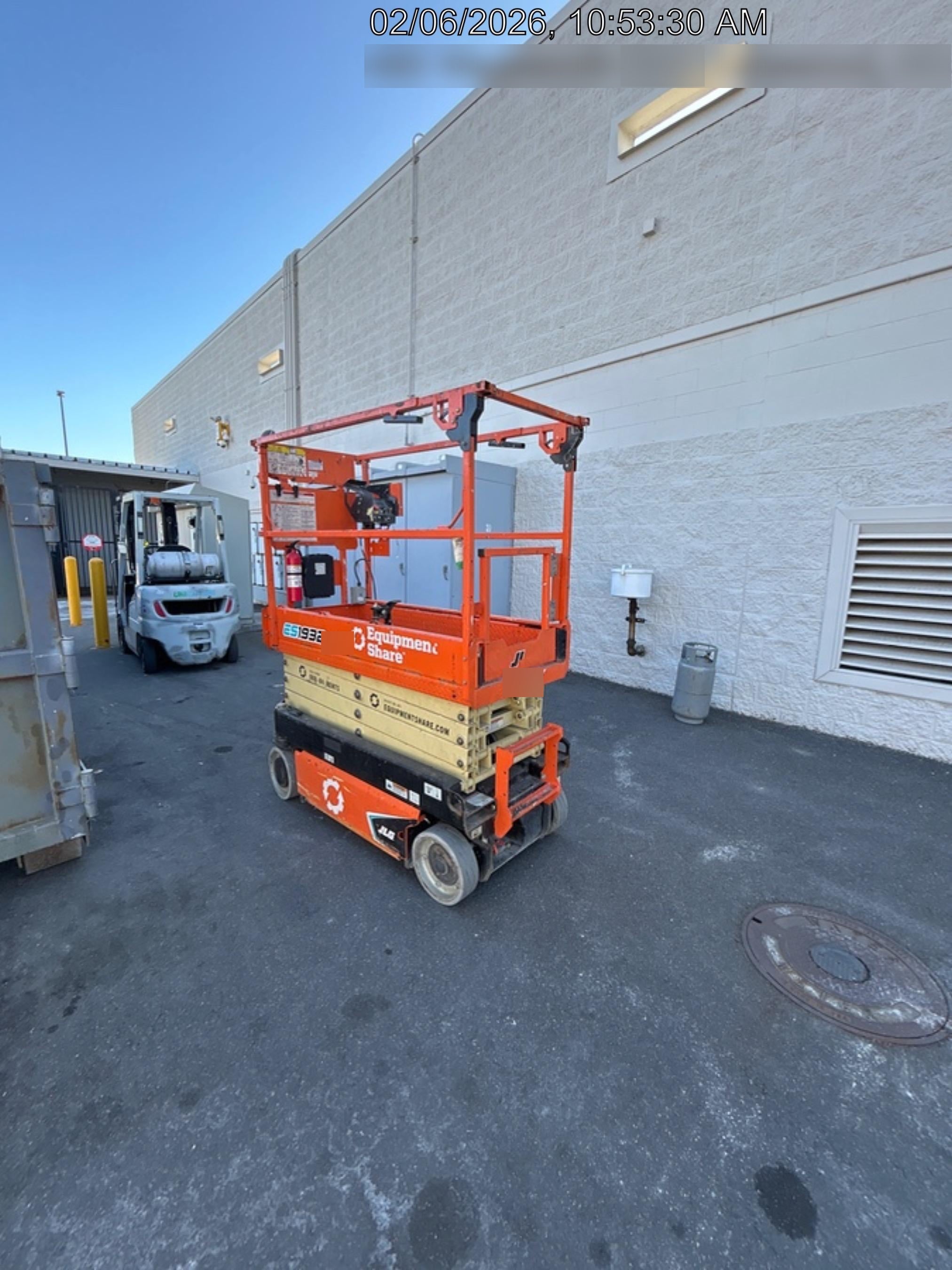 2022 JLG ES1932