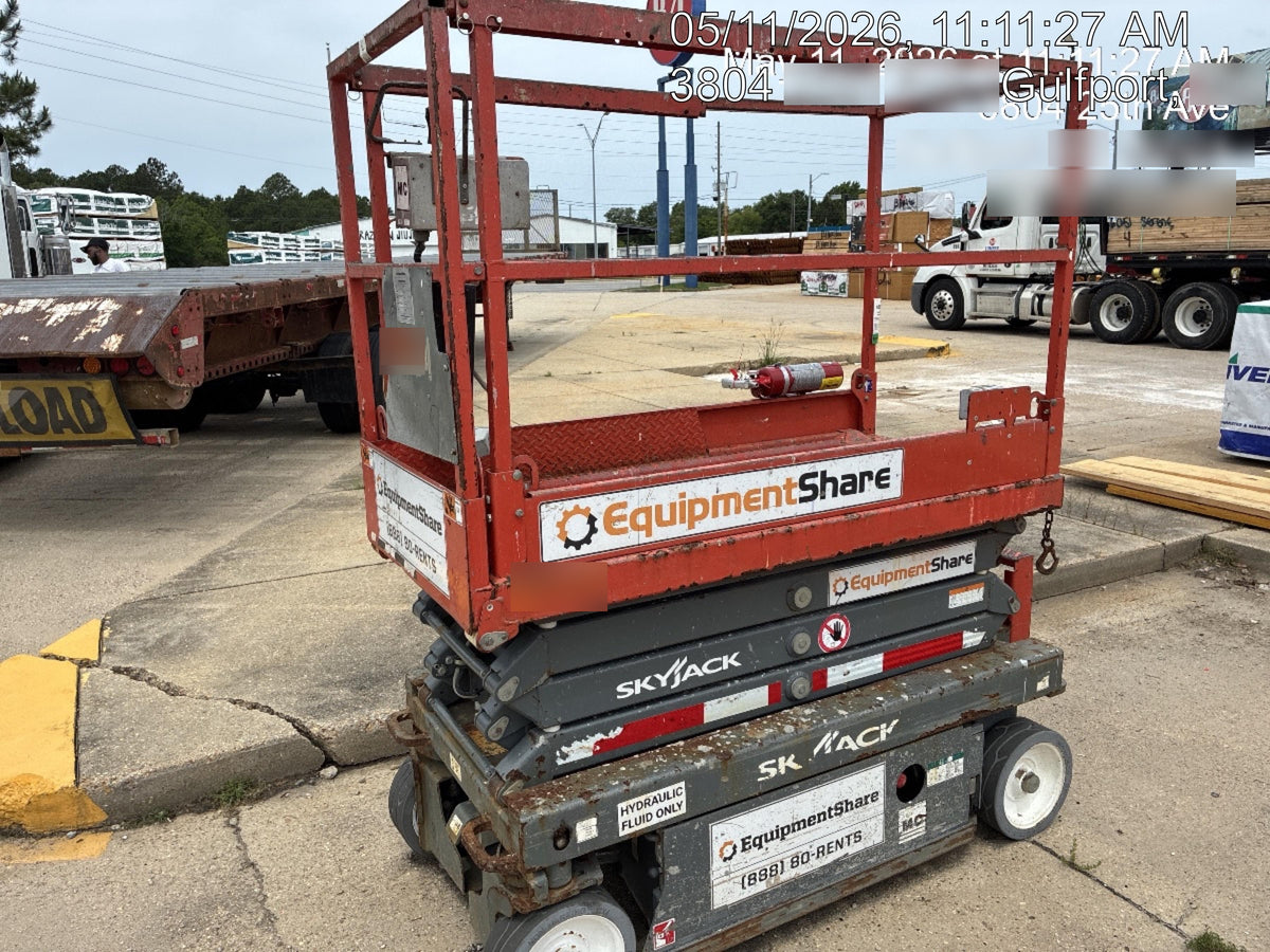 2018 Skyjack SJIII-3219 Skyjack SJIII3219 Scissor Lift w/Trojan Batteries