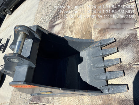 2023 STRICKLAND 36" Bucket  56-65K - Strickland