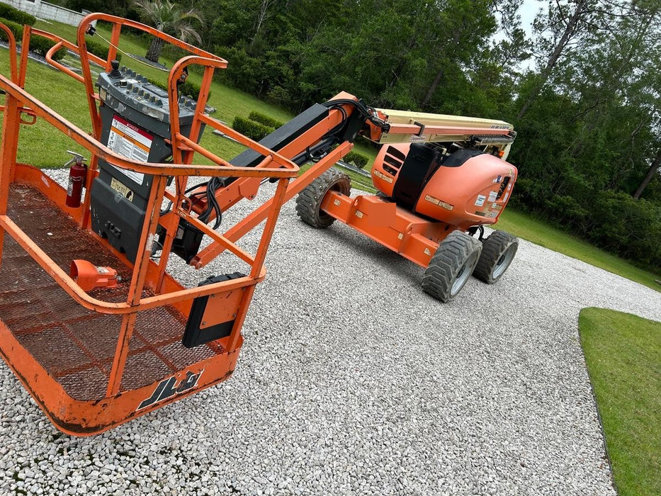 2019 JLG 600AJ