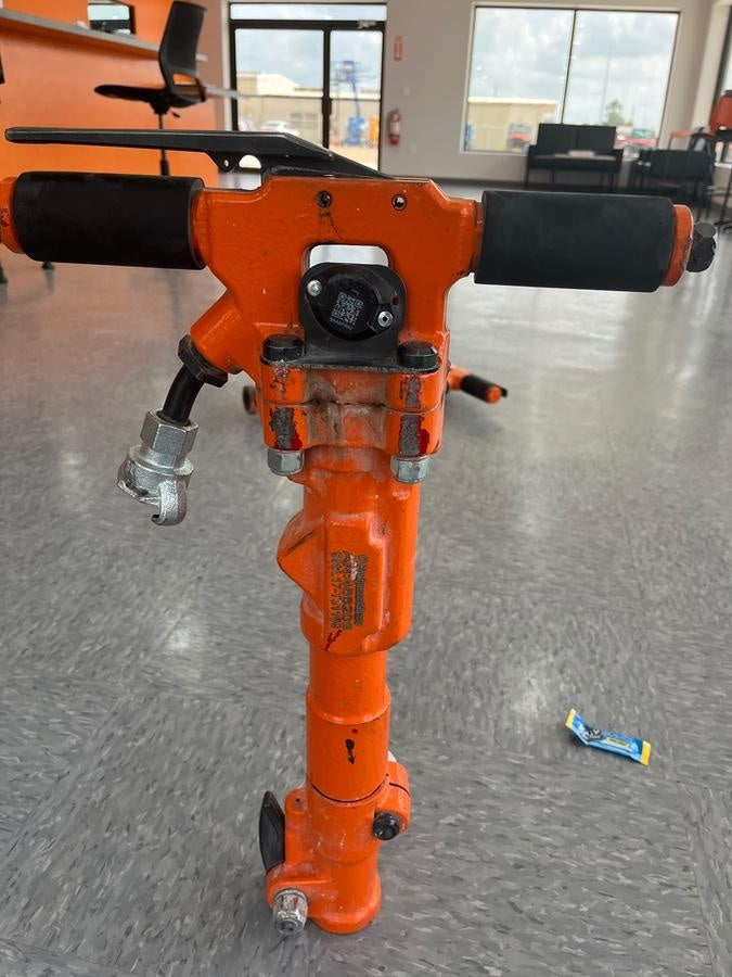 2024 MICHIGAN PNEUMATIC ES-TPB30-1-TRACKER