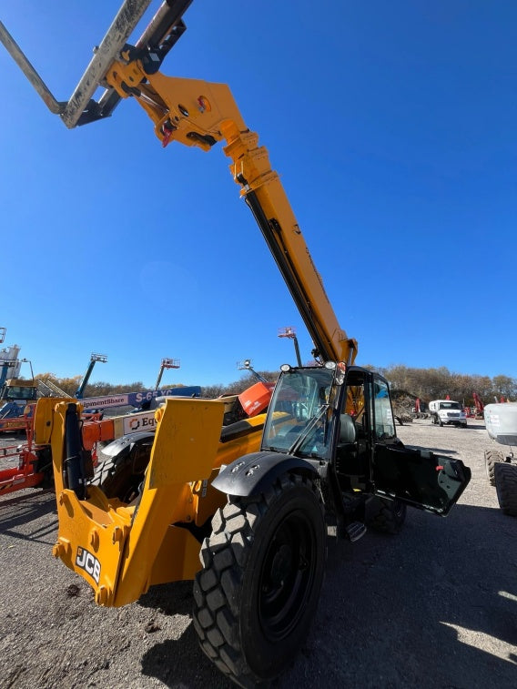 2024 JCB 510-56