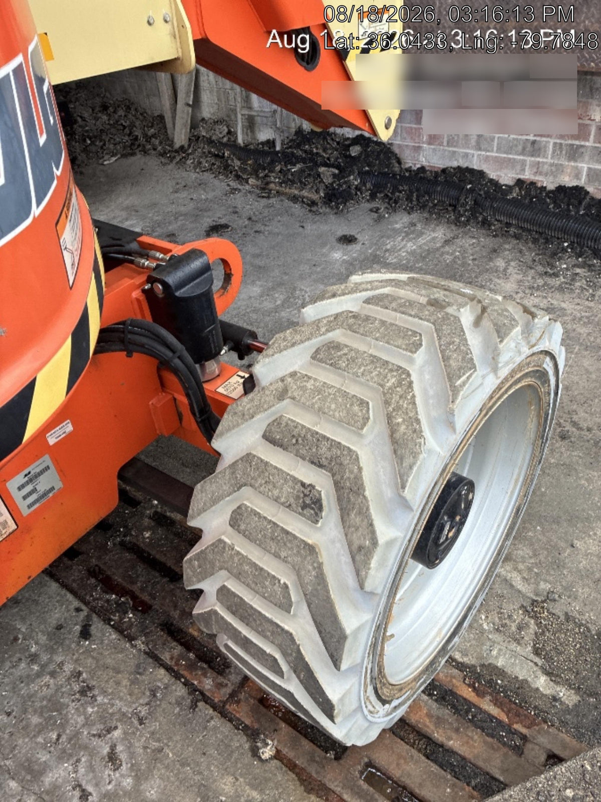 2023 JLG 600AJ