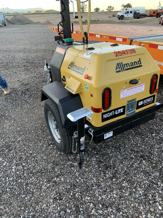 2022 Allmand NLV3GR (4) LED Light Fixture 350W, 23' Vertical Mast, 3kW Prime, Towable, ES Decals, T3