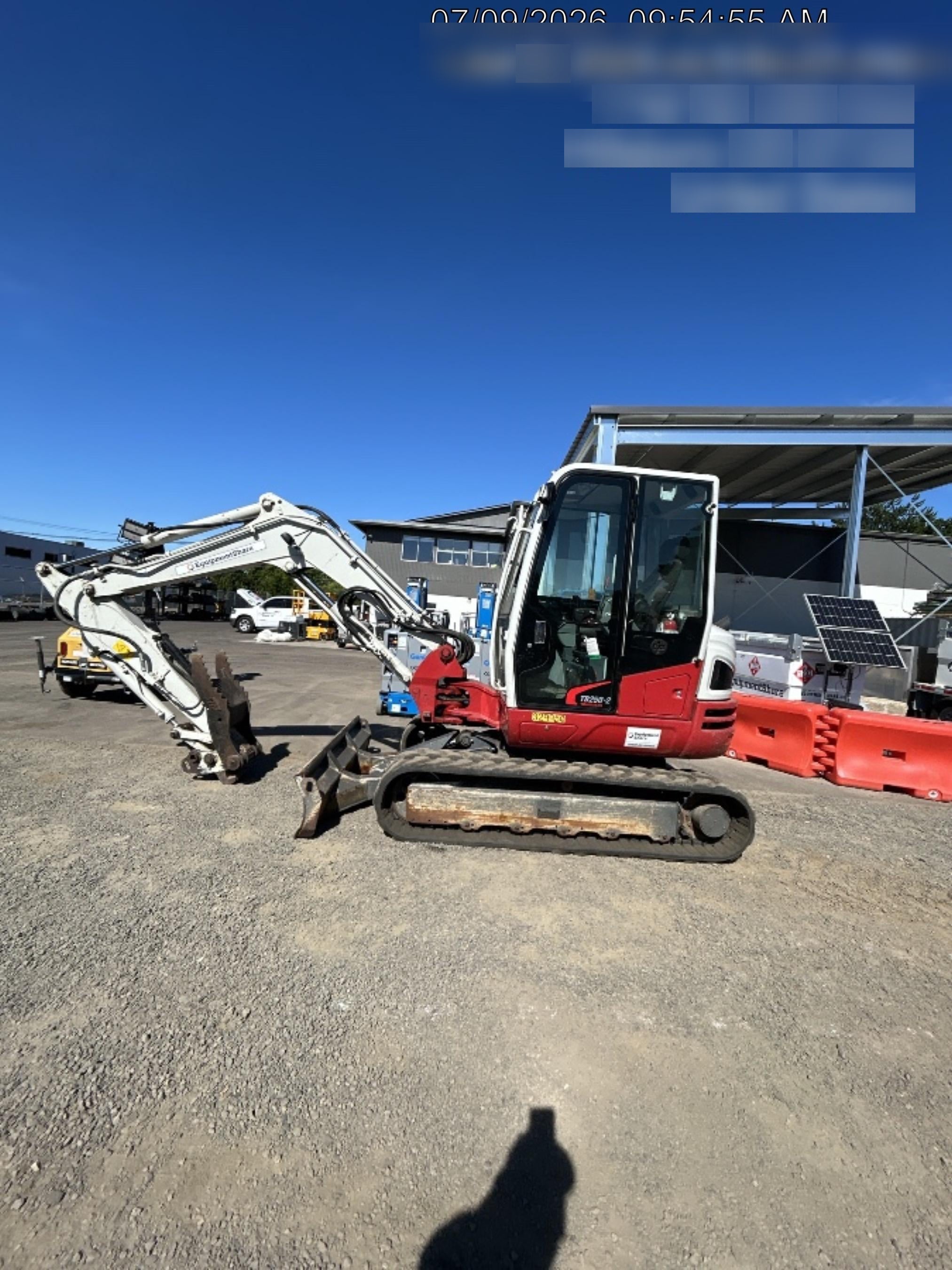 2023 TAKEUCHI TB250-2CR