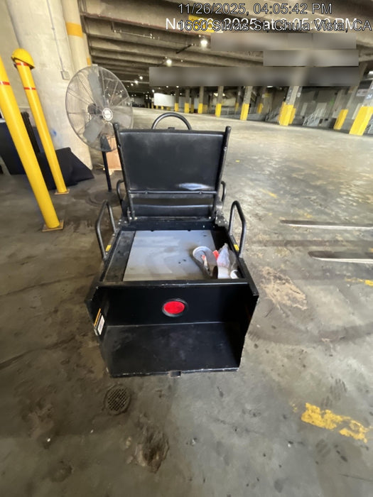 2021 Expeditor Expeditor 3 wheel Expeditor, Steering Wheel, Solid Non marketing tires, Ball Hitch, Front bumper, Painted Black