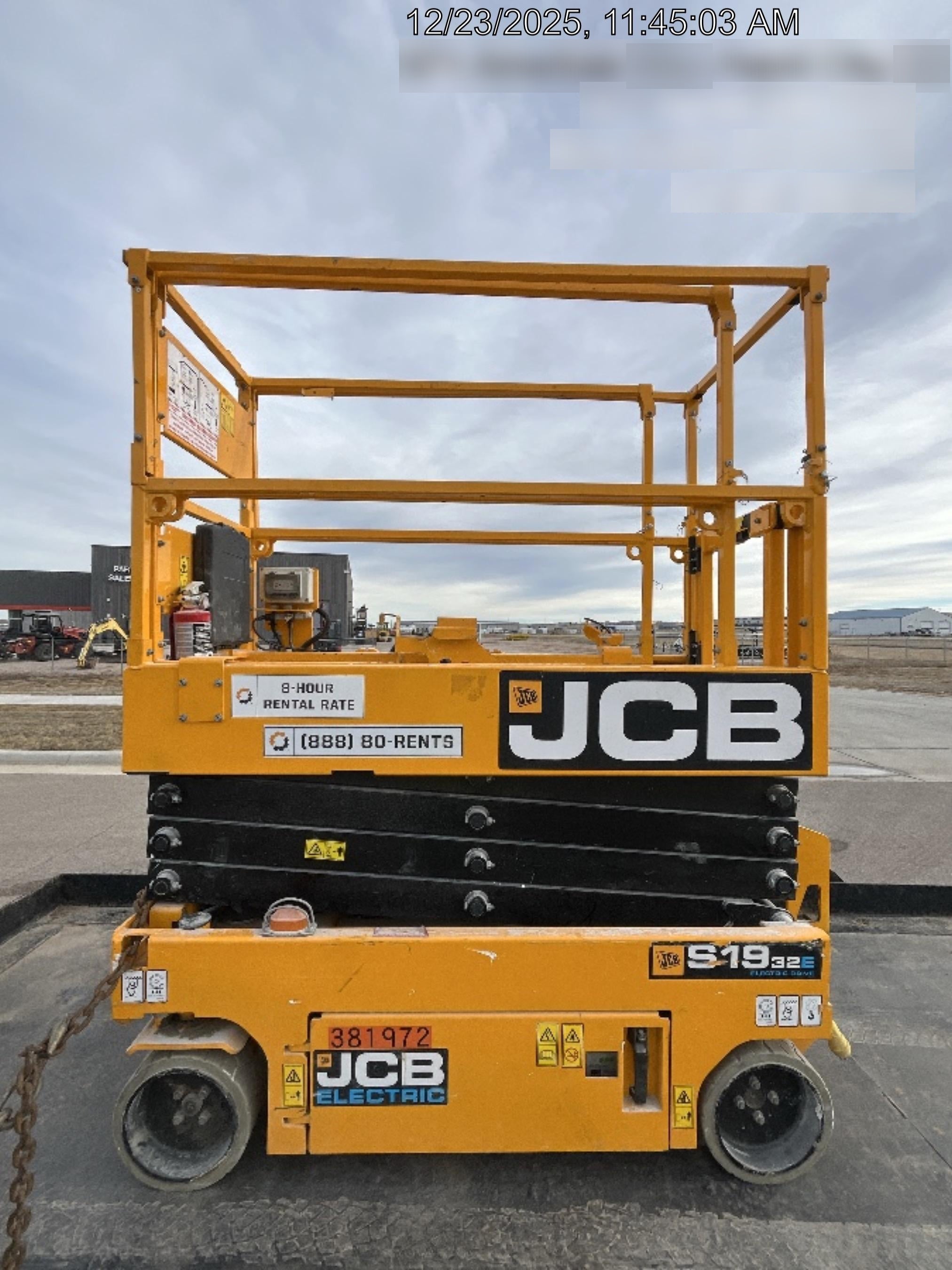 2024 JCB S1932E