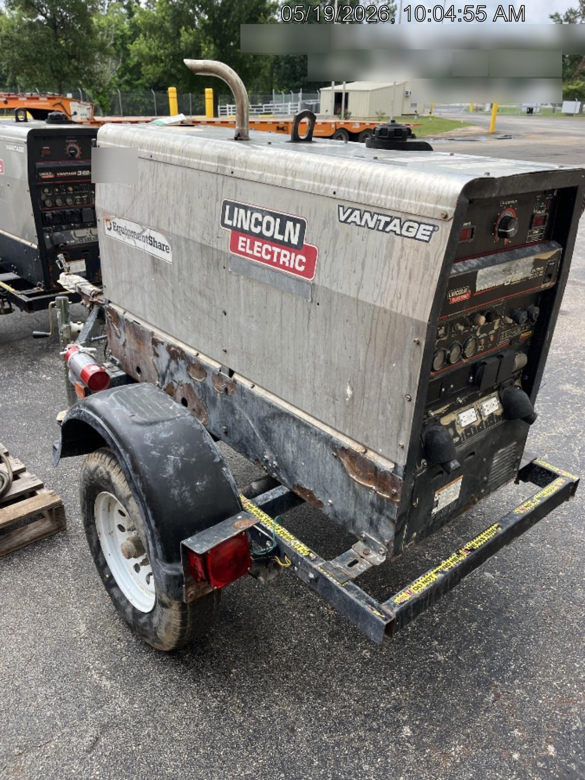 Lincoln Electric Vantage 322 Lincoln Vantage 322 Welder w/Trailer