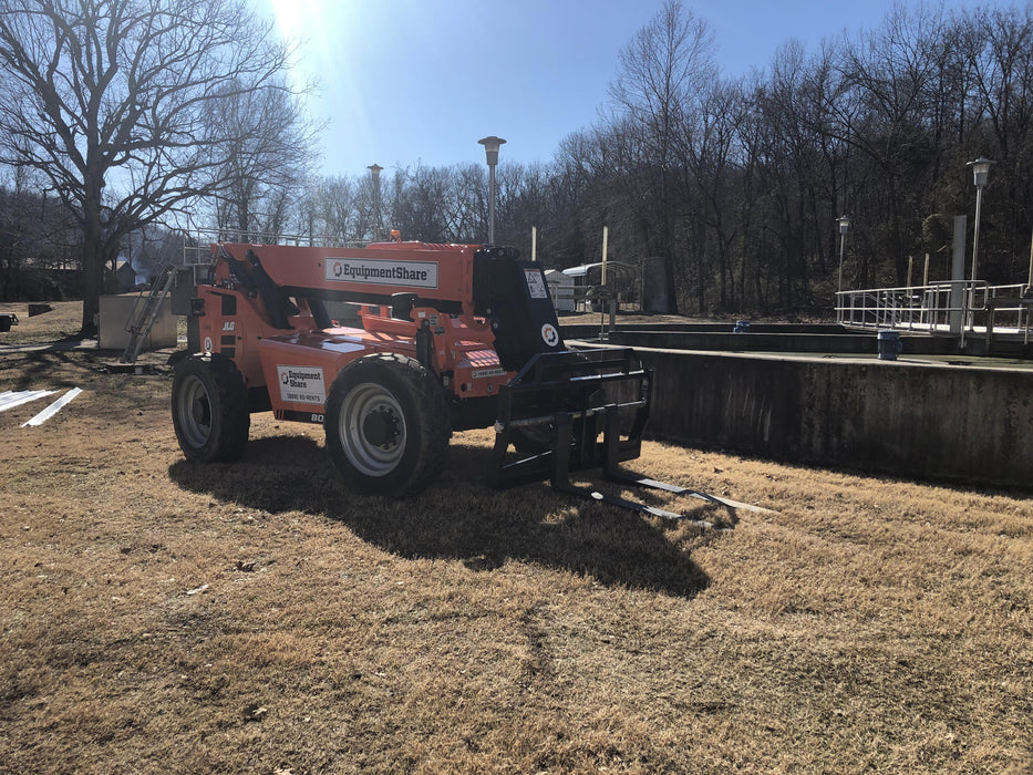 2020 Skytrak 8042 74 Hp, FF Tires, Work Lights, Beacon, Aux Hydraulics, Back up Alarm, Lifting Eye, ES Decals