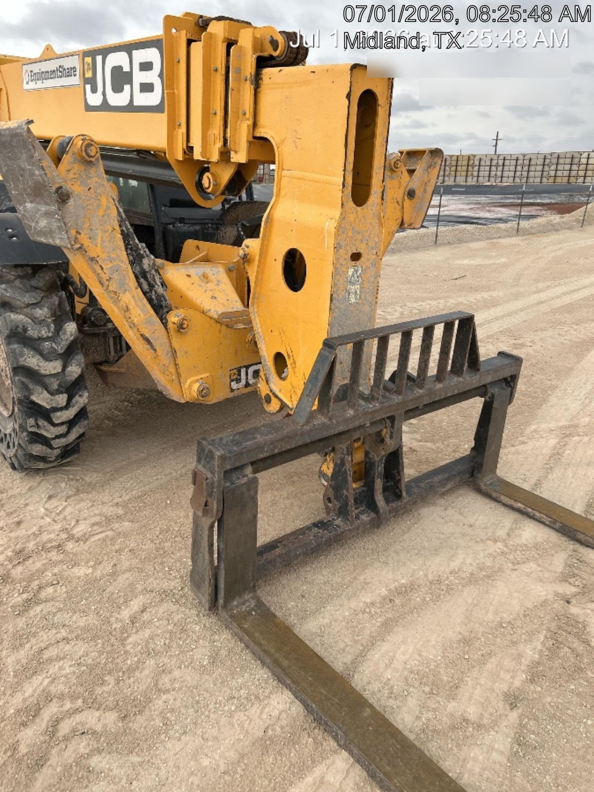 2020 JCB 510-56