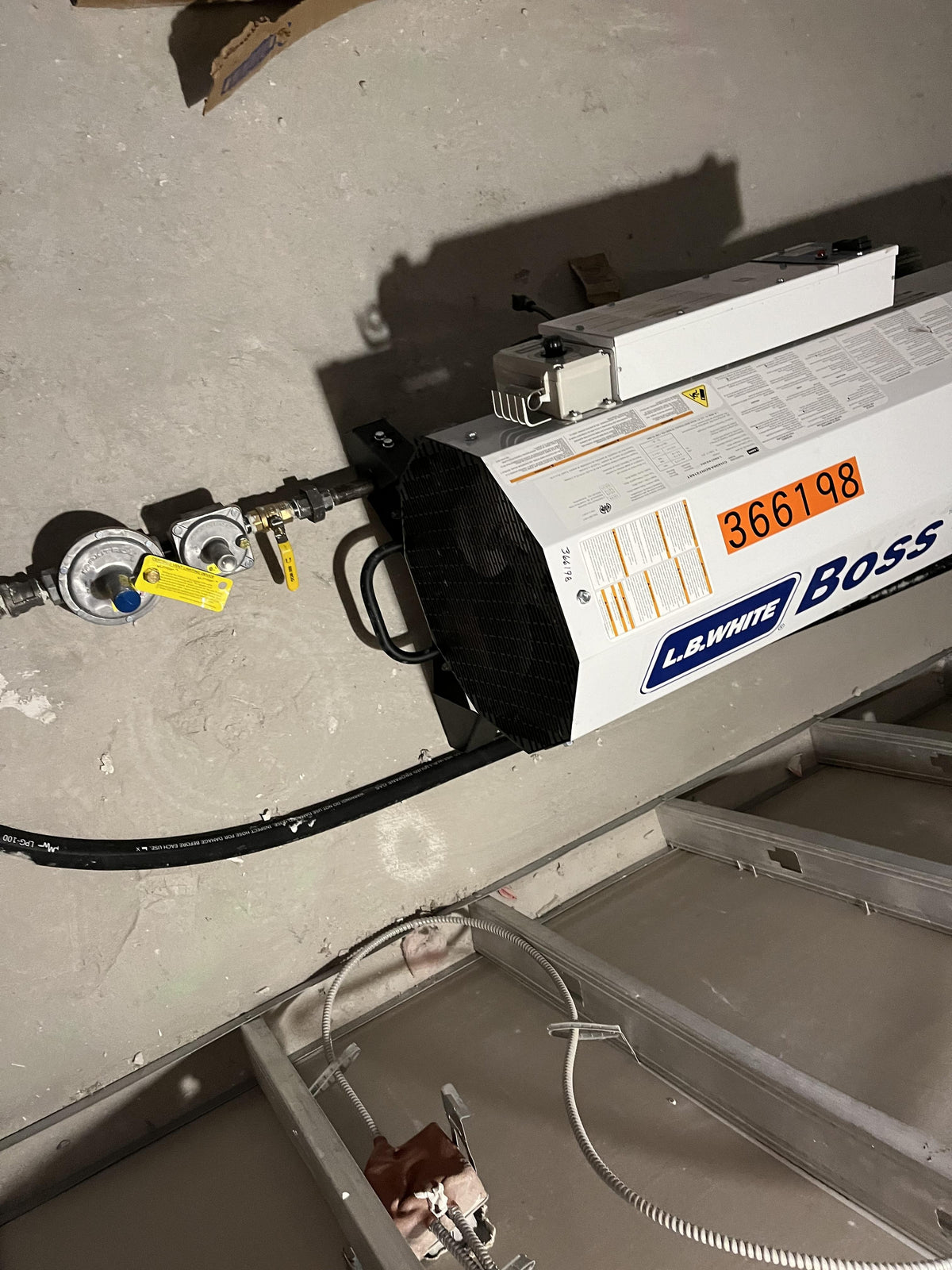 2023 LB WHITE BOSS 400 DF