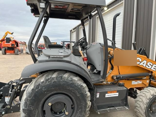 2023 CASE 570N EP