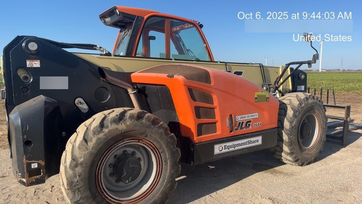 2019 JLG 1644