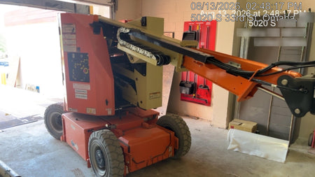 2019 JLG E300AJP