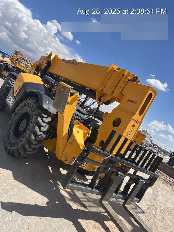 2023 JCB 510-56