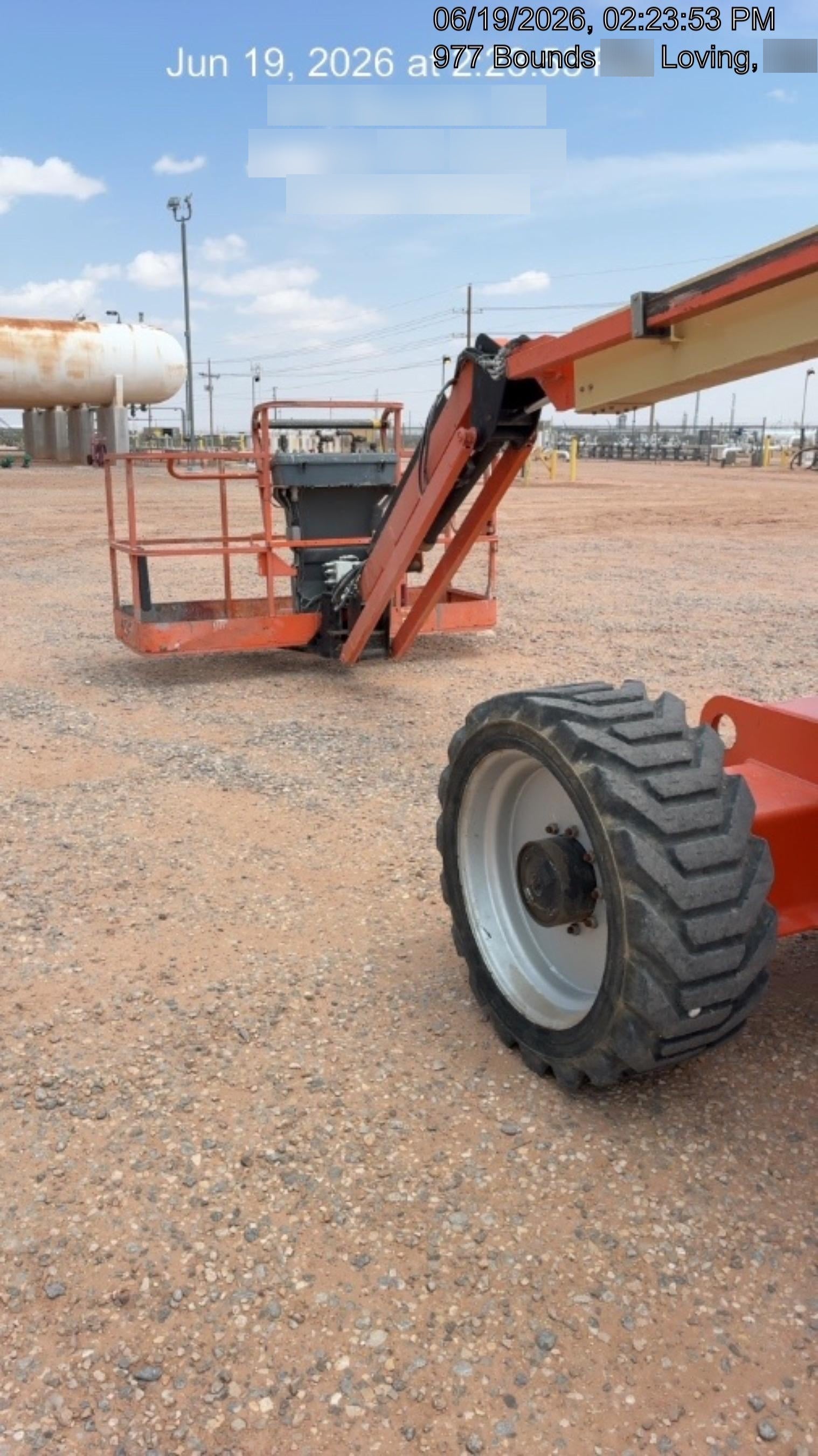 2019 JLG 600AJ