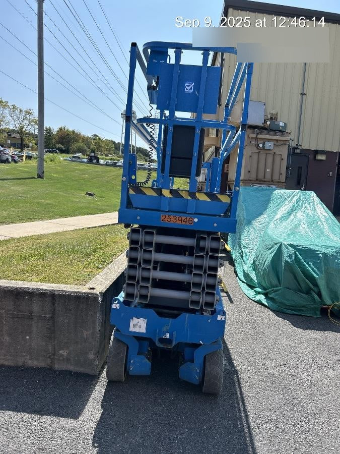 2022 GENIE GS-3232
