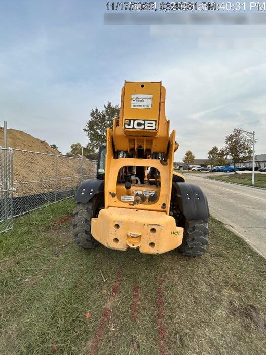 2019 JCB 512-56 Enclosed Cab, 109 HP, Solid Tires, Worklights, Beacon, Aux Hydraulics, Lifting Eye w/60" Carriage/60" Forks