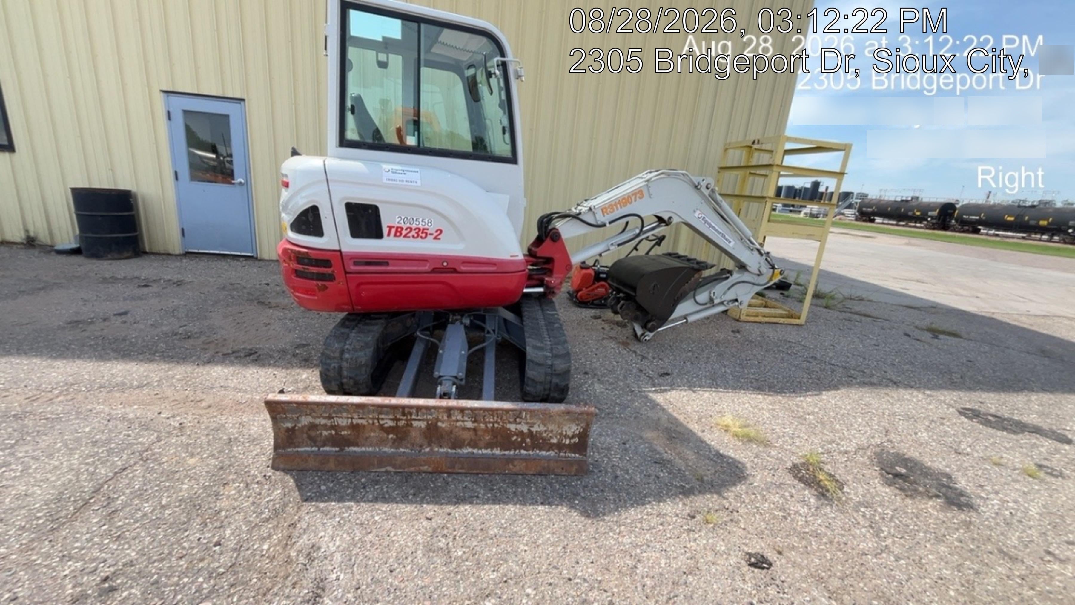2022 TAKEUCHI TB235-2CR