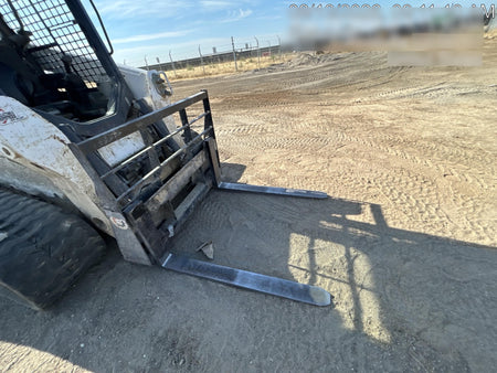 2020 ARROW MATERIAL HANDLING 60" Pallet Forks - Arrow