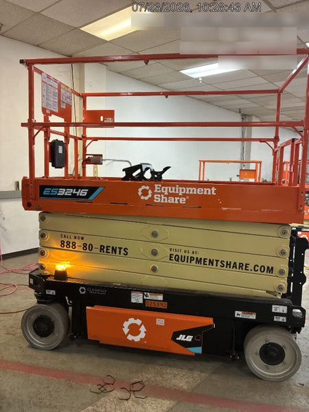 2025 JLG ES3246