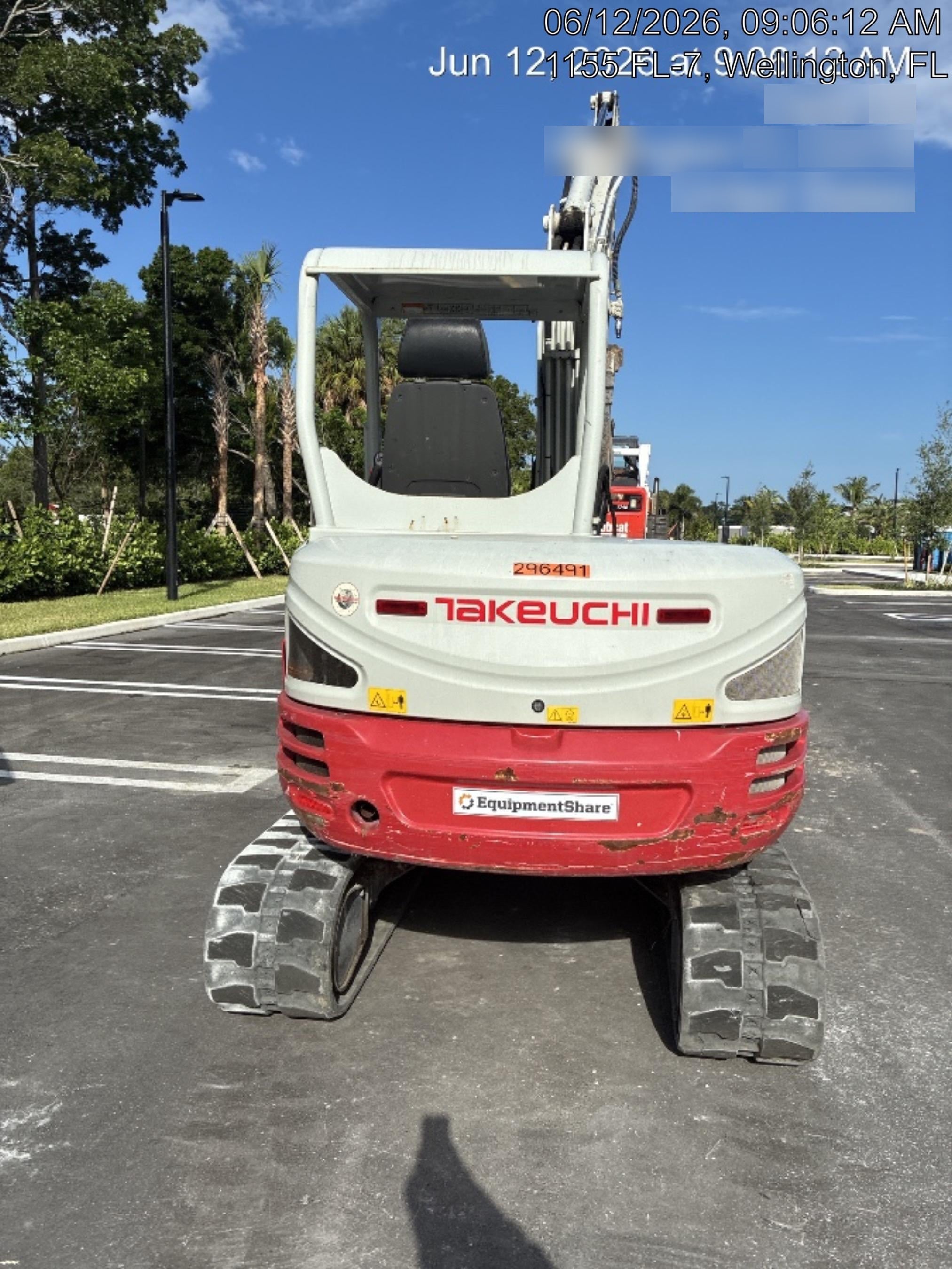 2023 TAKEUCHI TB250-2R