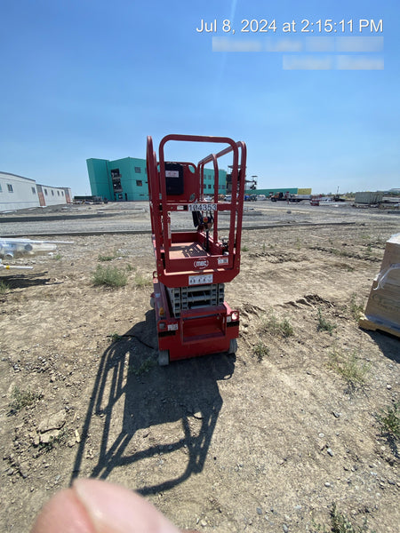 2020 MEC 1330SE Solid NM Tires, Steel Swing out Doors, LCS, Beacon, 900W Inverter