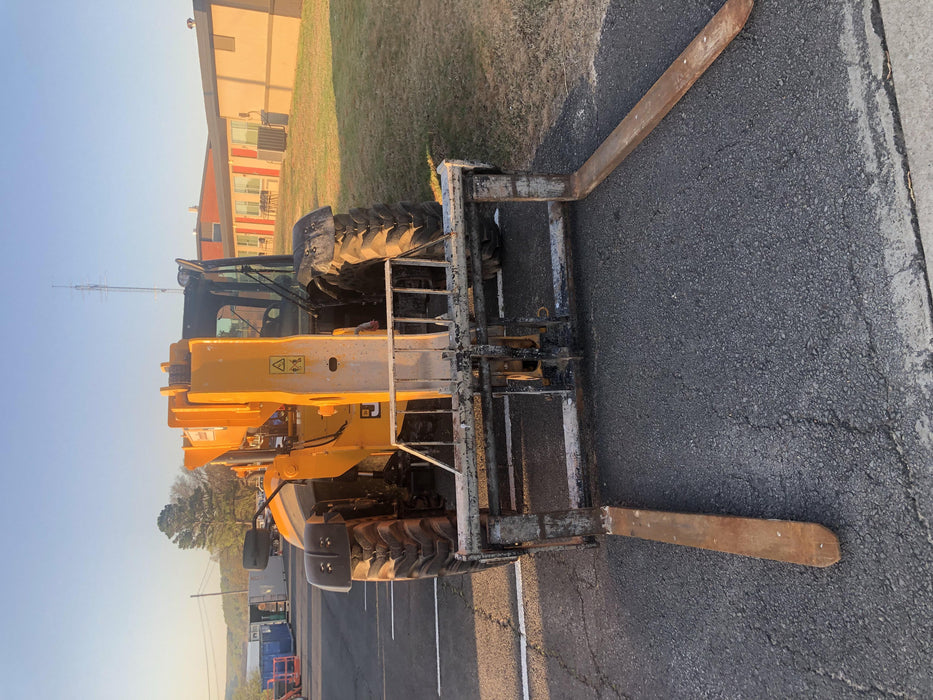 2020 JCB 509-42 Cab/Heat/Air, Solid Tires, Work Lights, Beacon, Aux Hydraulics, Back up Alarm, Lifting Eye, ES Decals