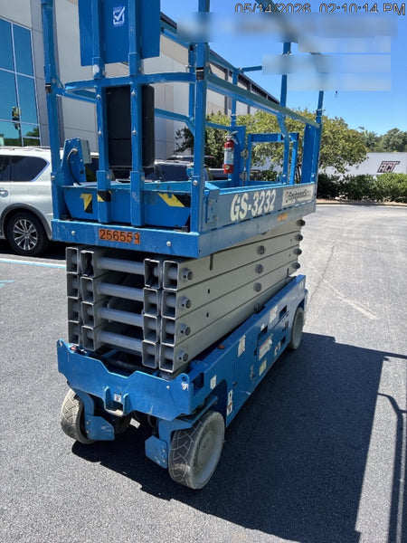2022 GENIE GS-3232