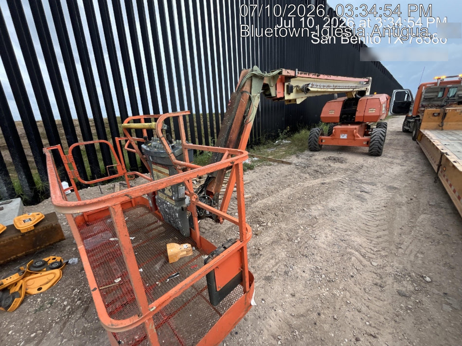2018 JLG 860SJ