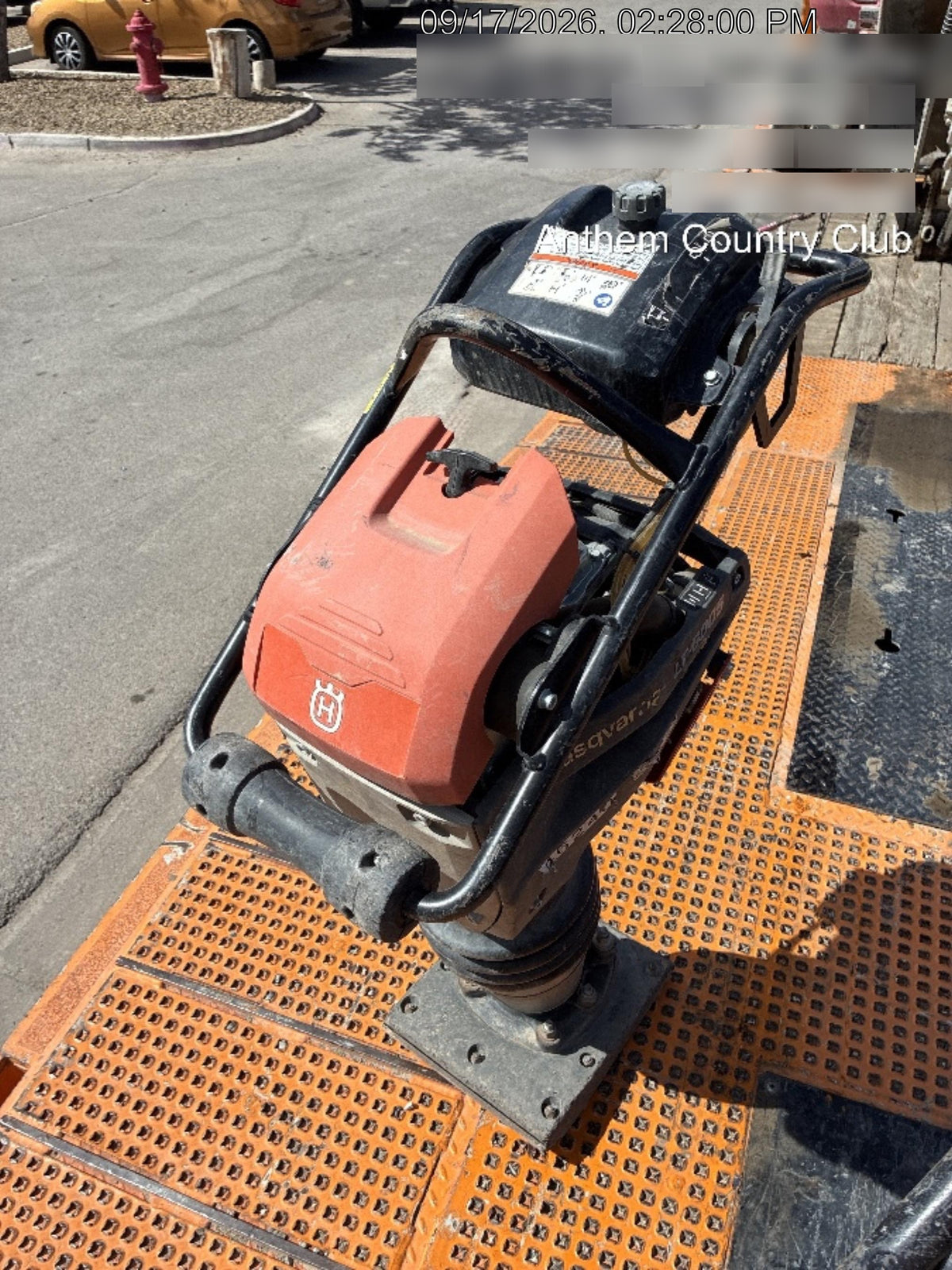 2024 HUSQVARNA LT6005