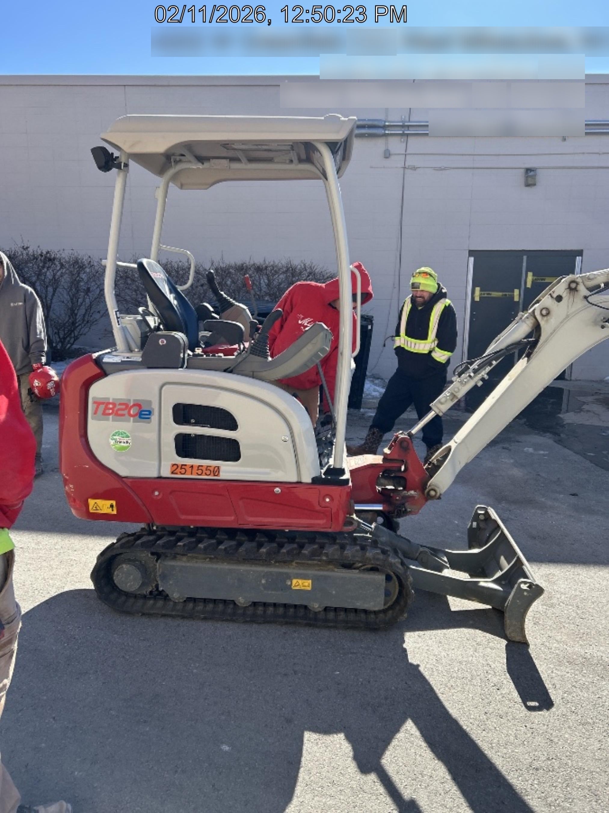 2022 TAKEUCHI TB20e
