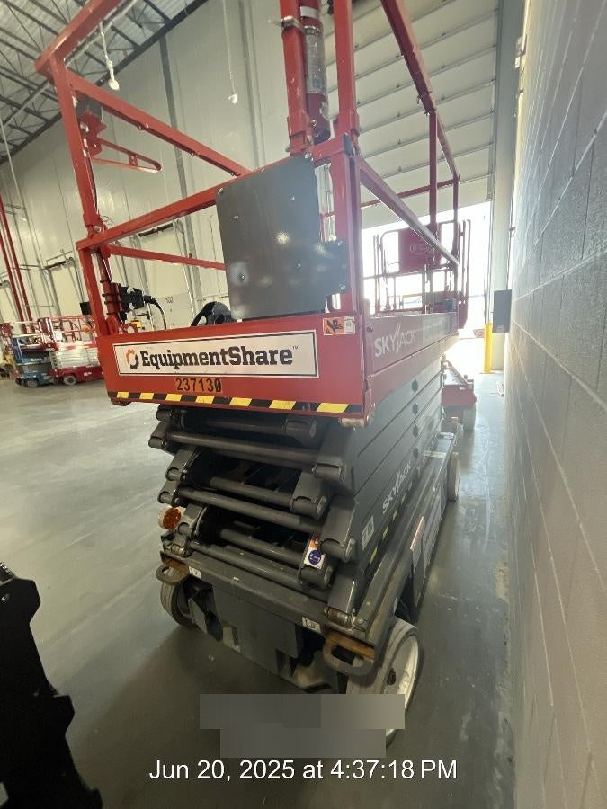2022 SKYJACK SJ4740