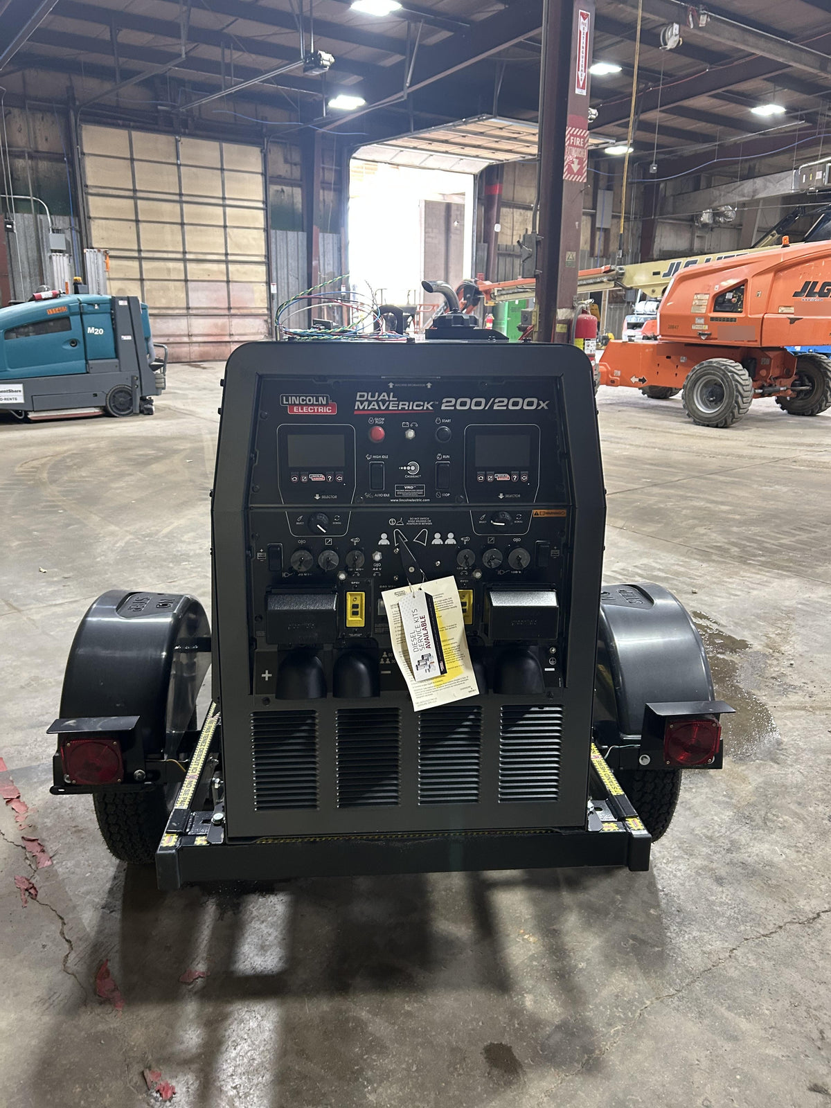 2025 LINCOLN ELECTRIC Dual Maverick 200/200X
