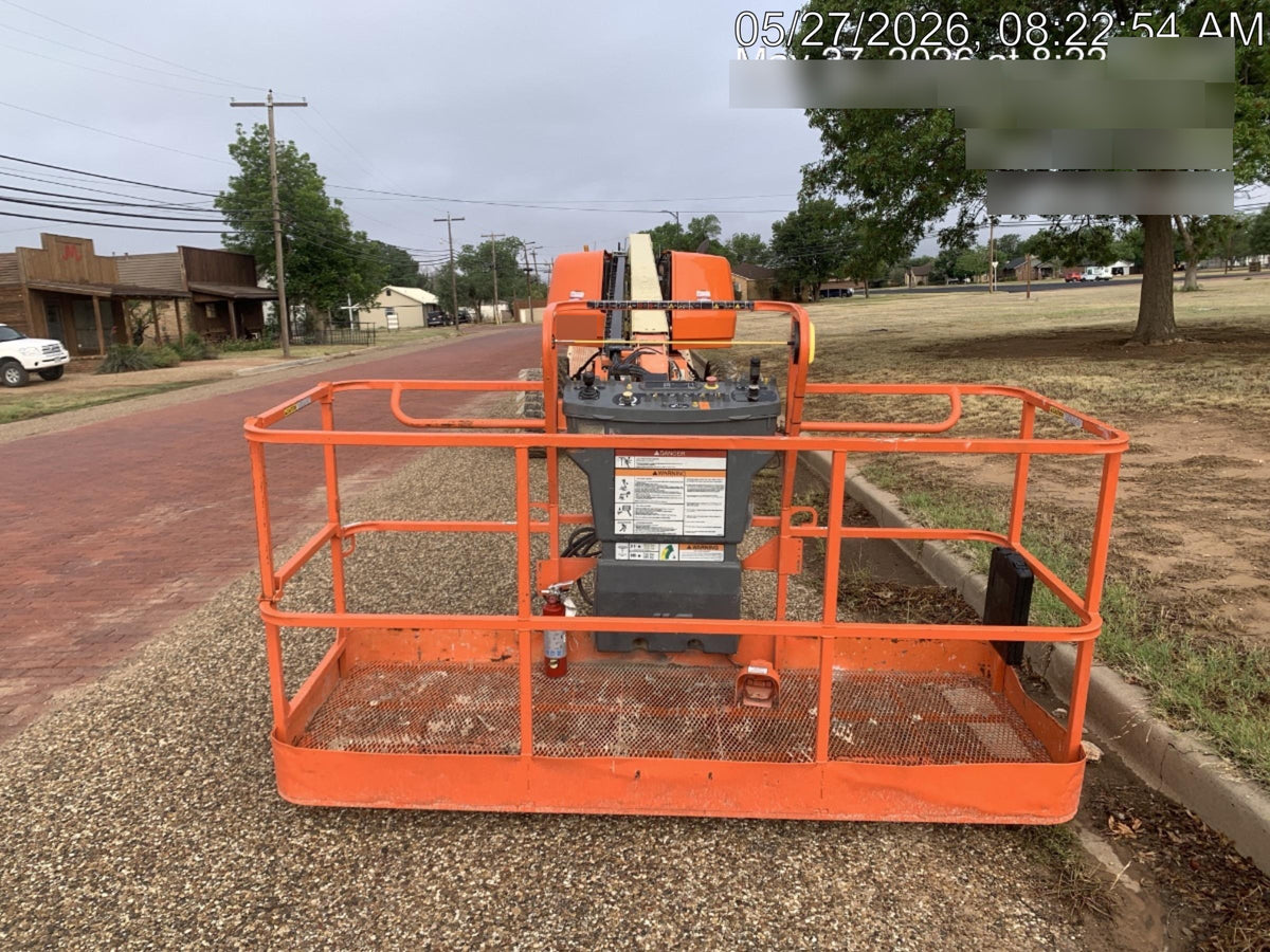 2019 JLG 660SJ