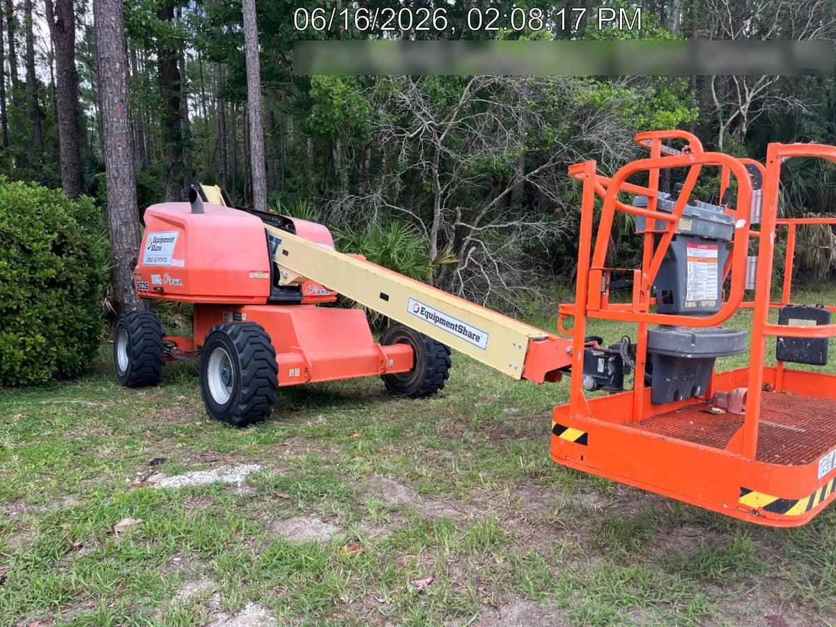 2021 JLG 400S