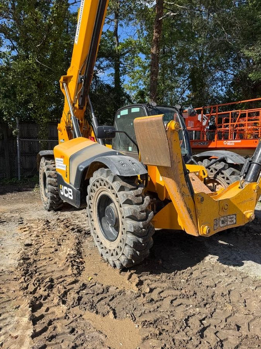 2022 JCB 510-56