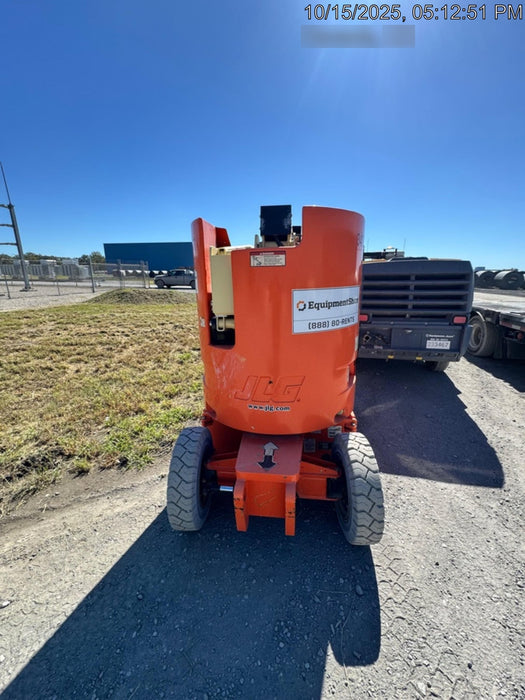 2019 JLG E300AJP