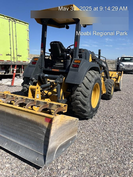 2017 JOHN DEERE 210LEP