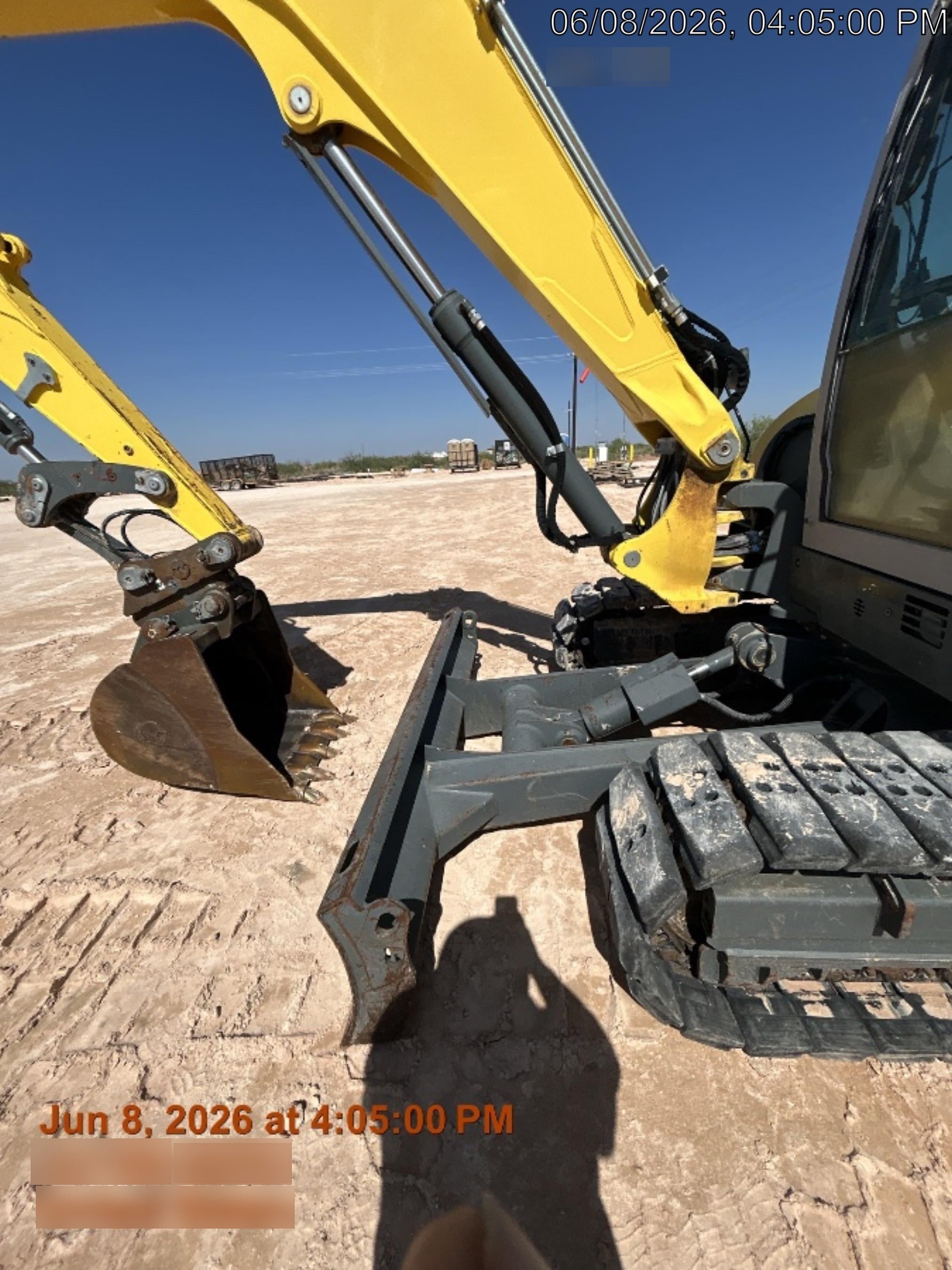 2019 Wacker Neuson ET90 Enclosed Cab, Hybrid Tracks, Long Dipperstick, T4, Hydraulic Thumb w/Manual QC, Buckets: 18/24/36"