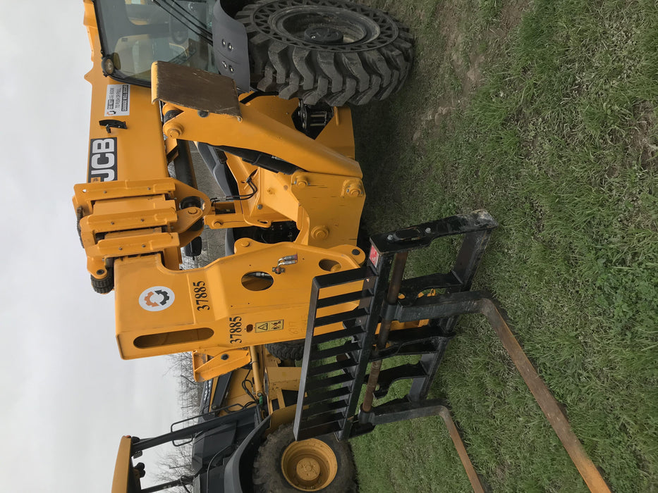2019 JCB 510-56 74 HP w/CAB/HVAC, Beacon, Worklights, Aux Hydraulics, Solid Tires 66" Carriage/60" Forks