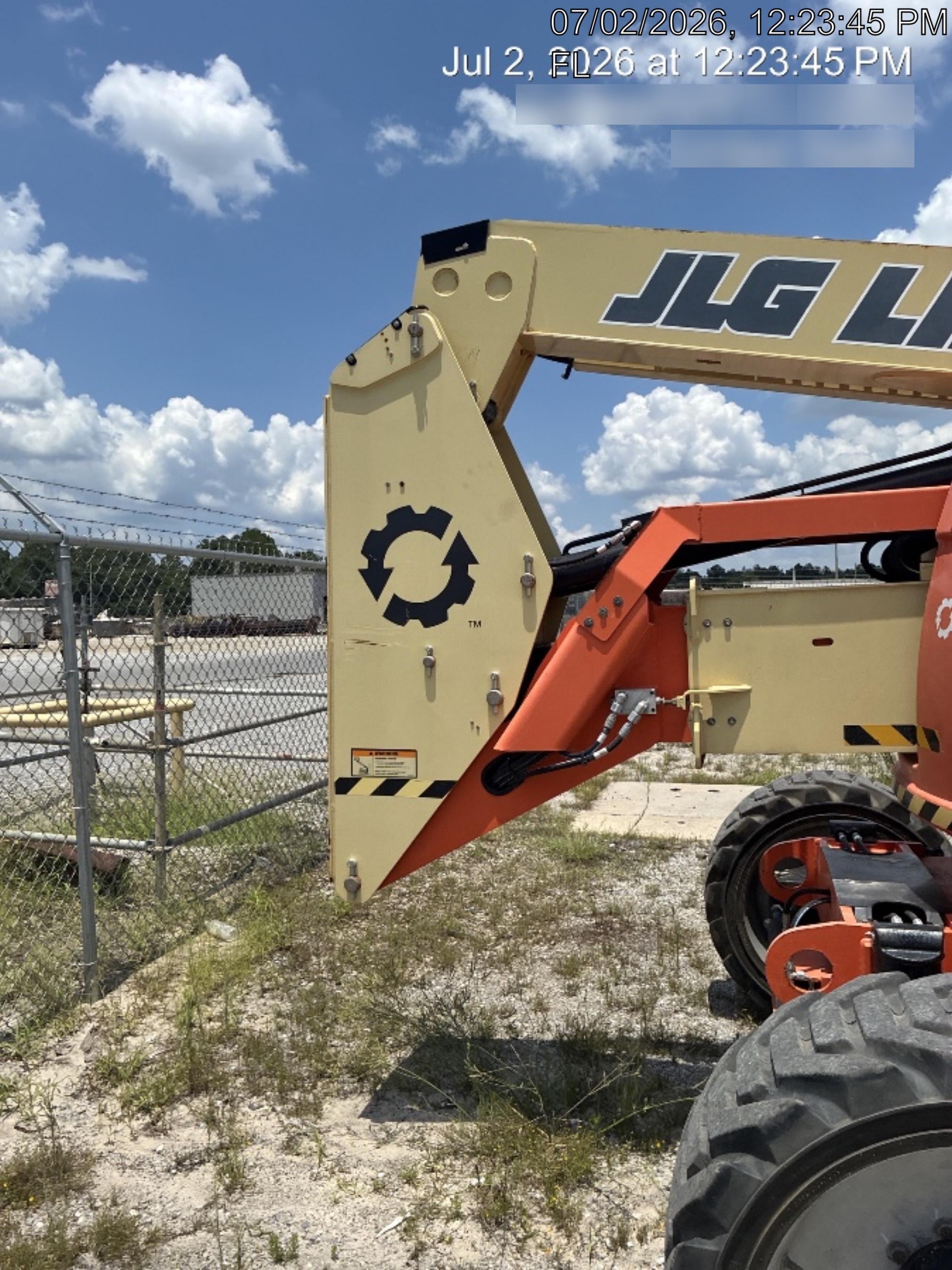 2022 JLG 600AJ