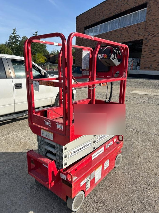 2020 MEC 1330SE Solid NM Tires, Steel Swing out Doors, LCS, Beacon, 900W Inverter