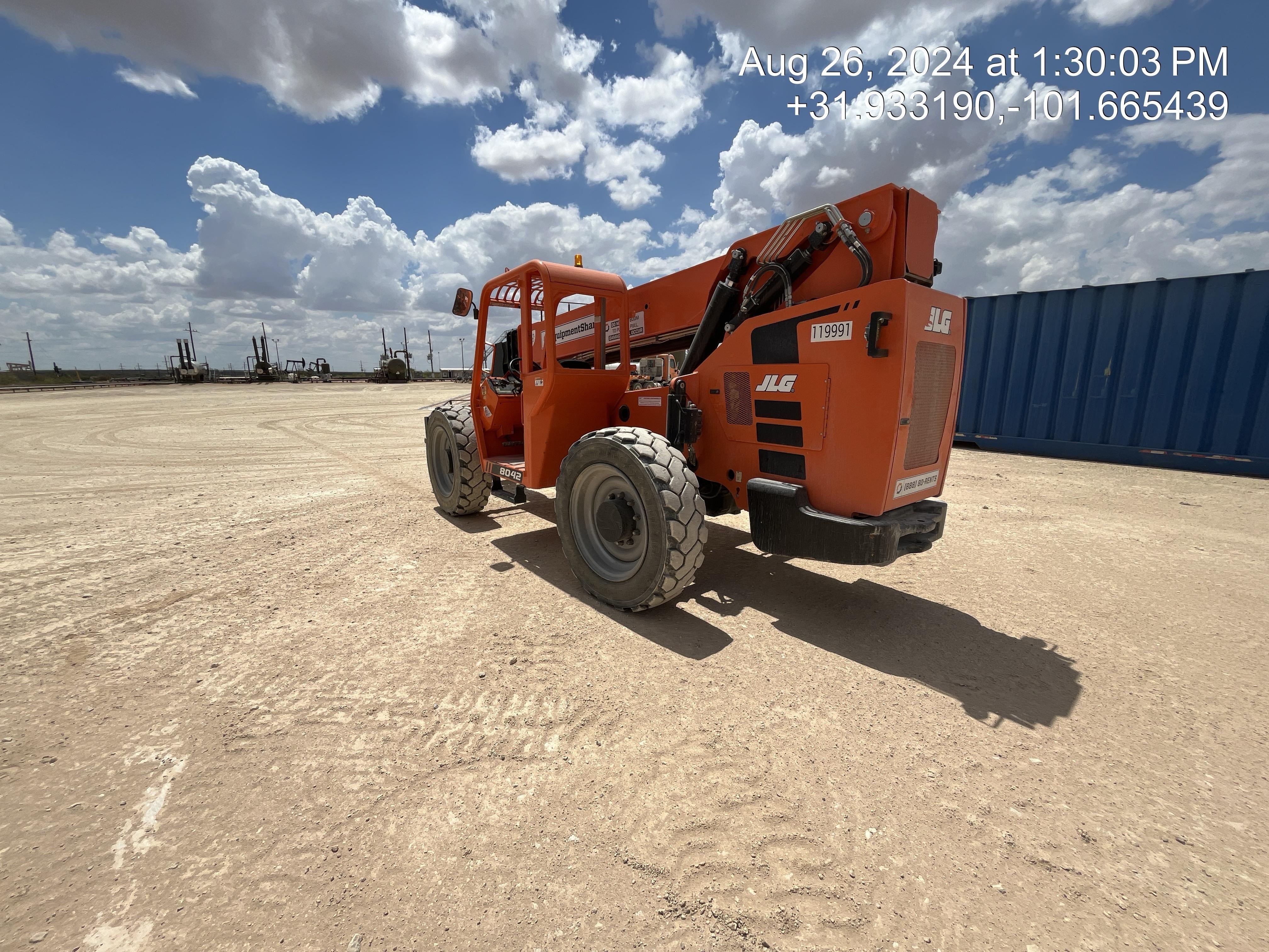 2021 SKYTRAK 8042