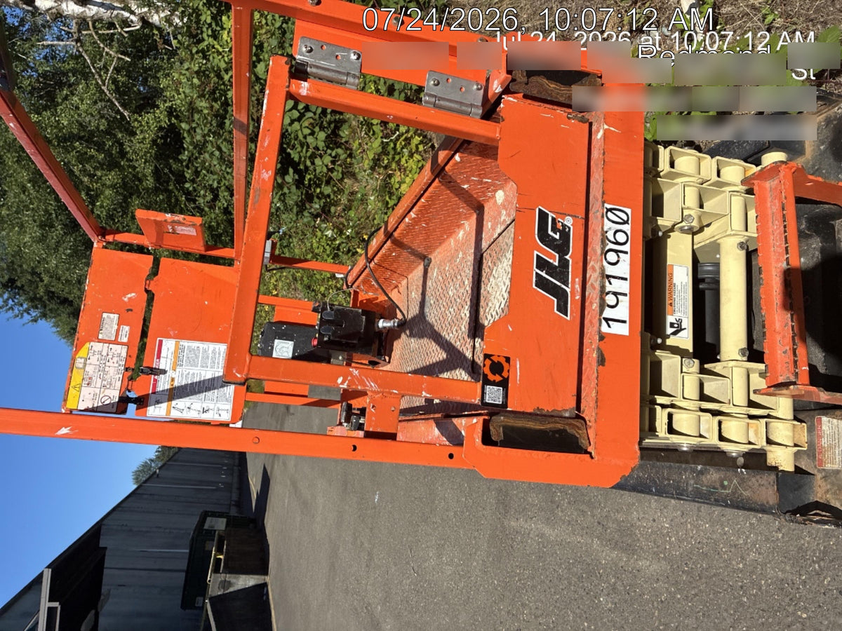 2021 JLG ES1932