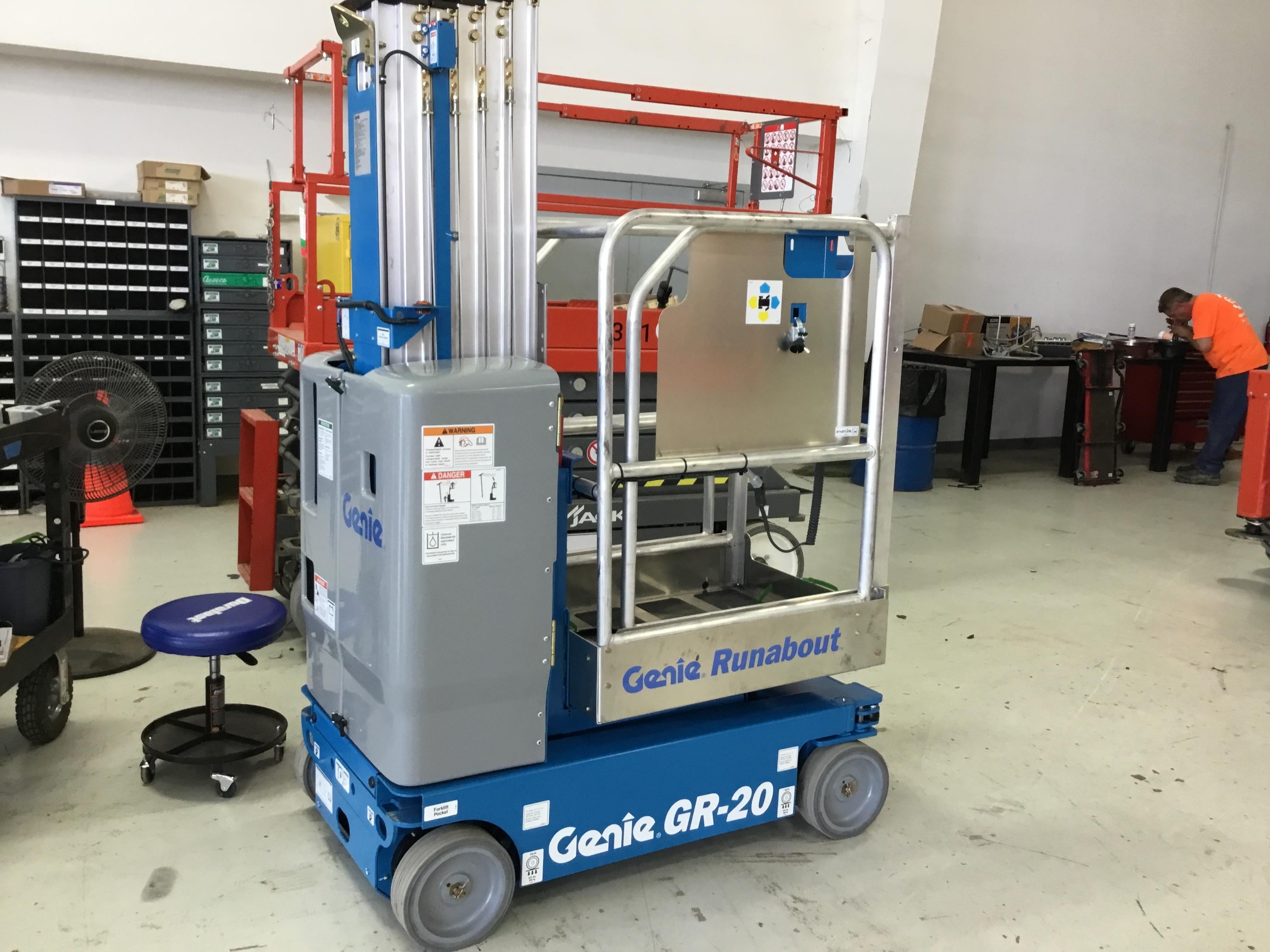 2017 GENIE GR-20