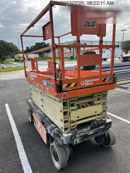 2022 JLG ES3246