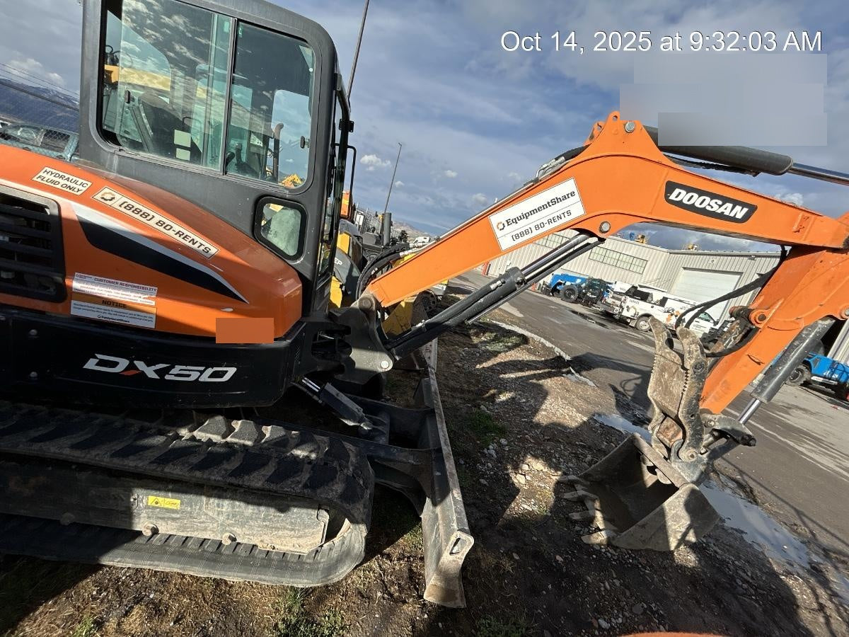 2019 DOOSAN DX50-5