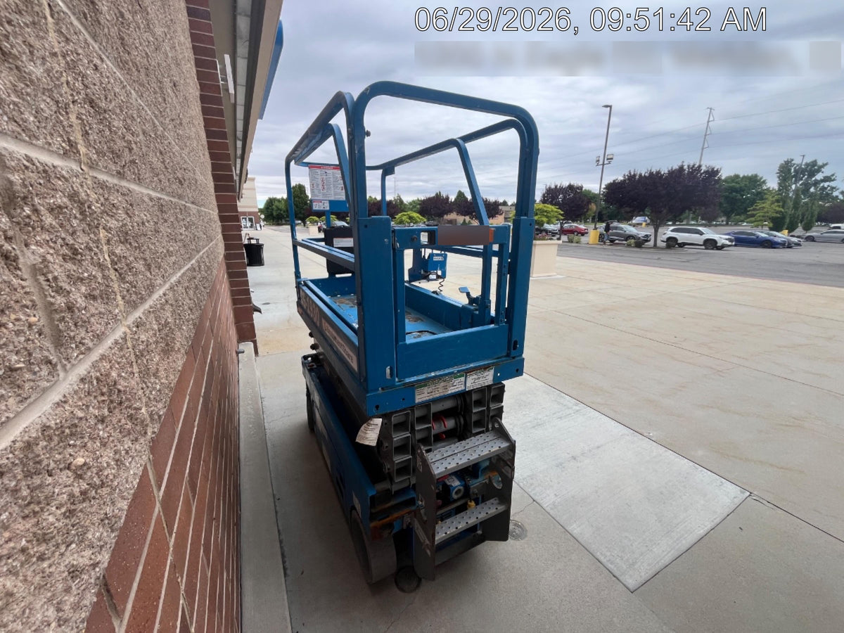 2019 Genie GS-1930 Half Height Swing Gate, 800W Inverter