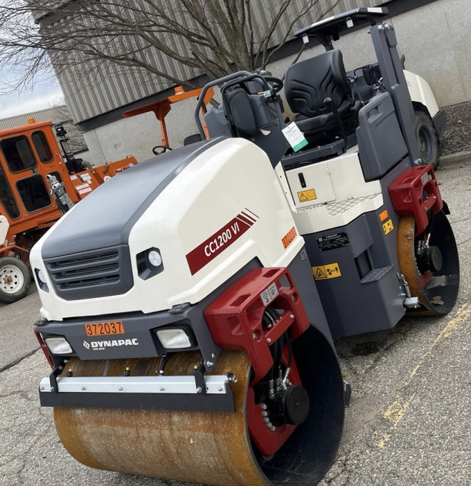 2023 DYNAPAC CC1200